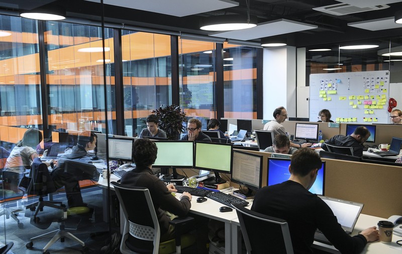 Soluția Microsoft pentru a te apăra de atacurile hackerilor. Ce trebuie să faci pentru a evita virusul informatic WannaCry