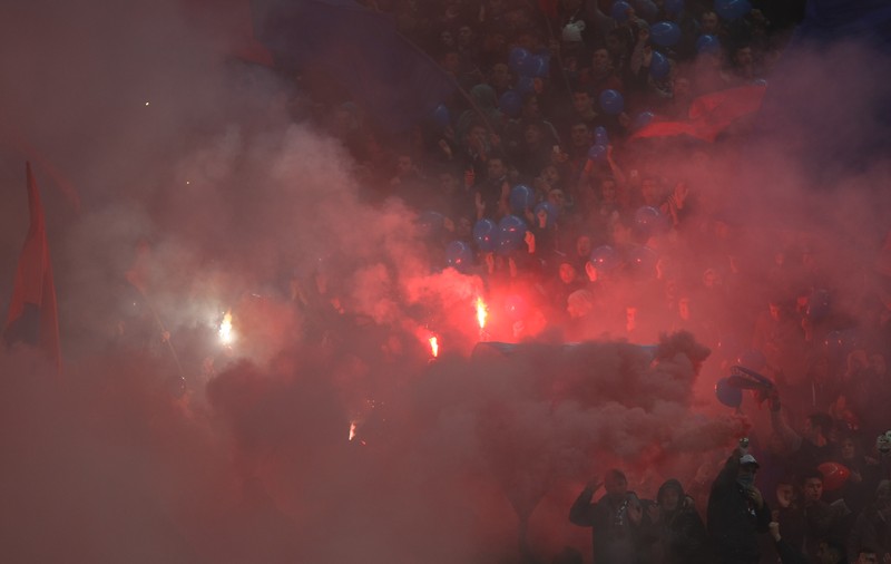 UMILINŢĂ MAXIMĂ pentru fanii stelişti în derby. Ce a apărut în peluza lor