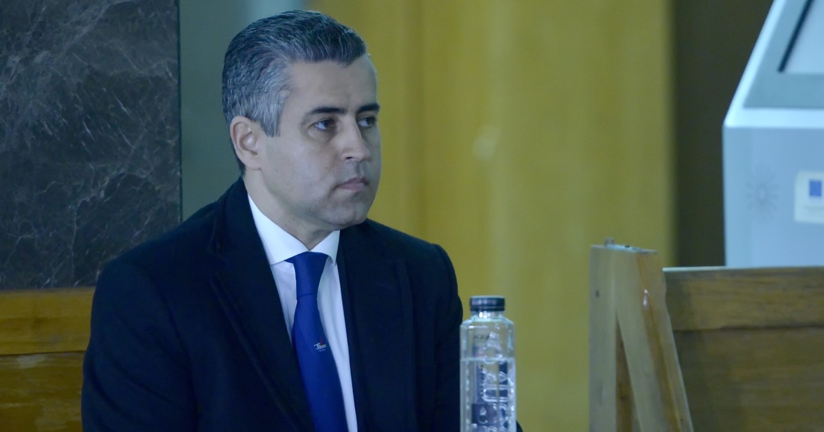 Omul de afaceri Remus Truica s-a prezentat la sediul Inaltei Curti de Casatie si Justitie, vineri 11 martie 2016. Procurorii DNA au contestat decizia Curtii de Apel Brasov de saptamana trecuta, care a respins cererea de arestare a lui Remus Truica, dupa ce a fost pus sub acuzare, alaturi de Paul al Romaniei, pentru noi fapte de abuz in serviciu si spalare a banilor.