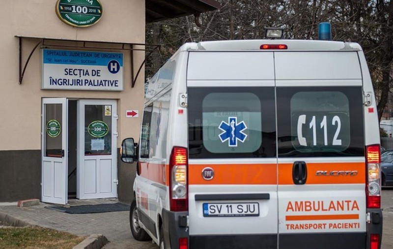 Un ambulanțier de 60 de ani din Suceava a murit în urma infecției cu COVID-19. Acesta nu avea alte boli cunoscute