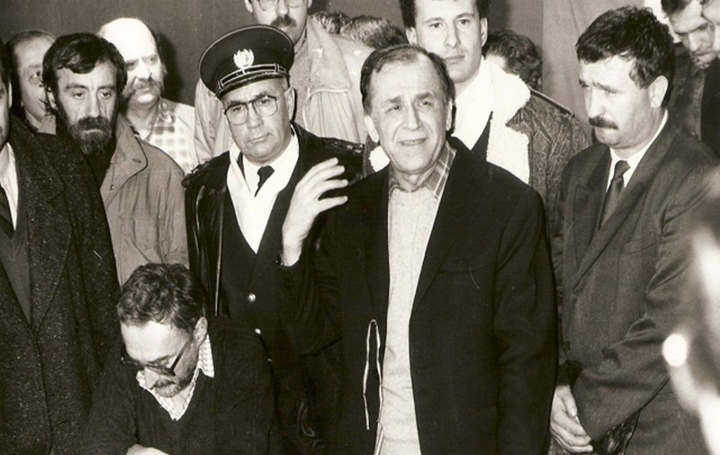 Rapoartele explozive ale CIA din timpul Revoluției din România, desecretizate după 30 de ani. Planul eșuat al lui Ion Iliescu