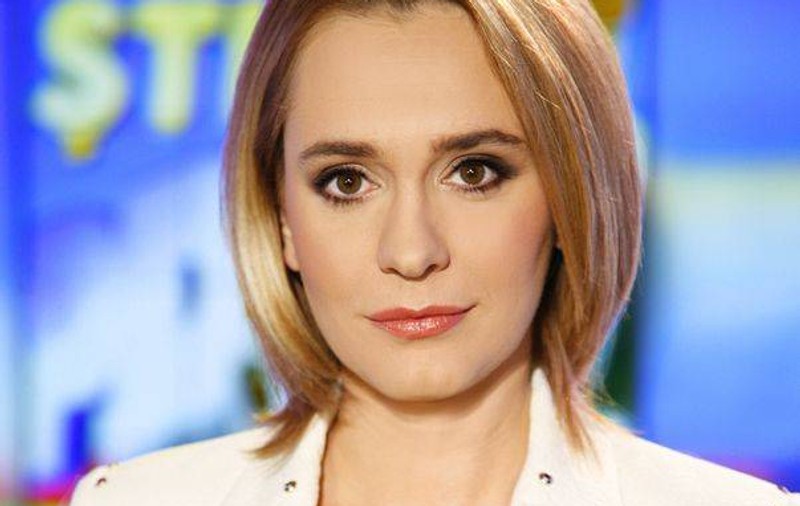 Andreea Esca: "SUNT UN OM VIU". Uite CUM SE RELAXEAZĂ ştirista pe versuri de Nichita Stănescu