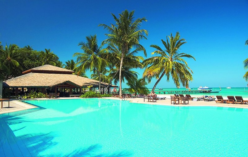 312.000 de euro pe 5 vacanţe