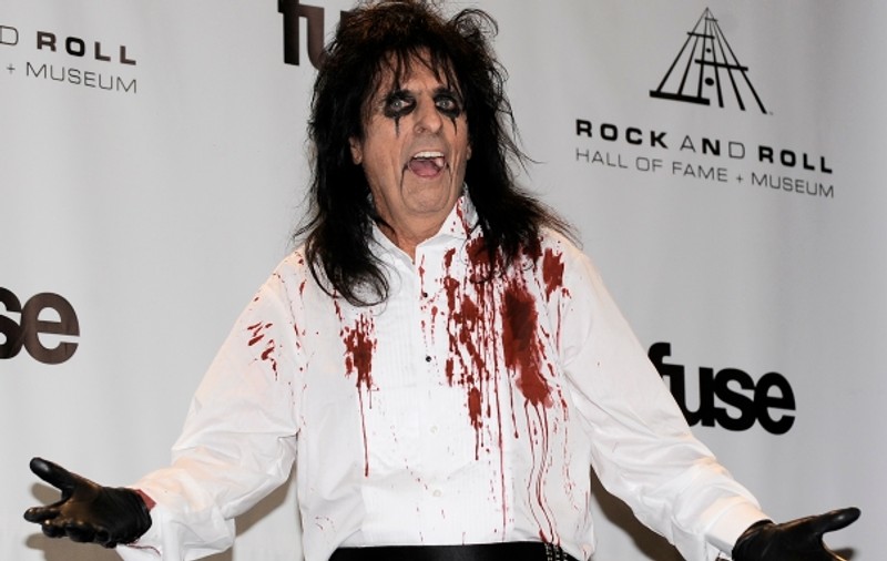 Alice Cooper vine mâine dimineaţă în România