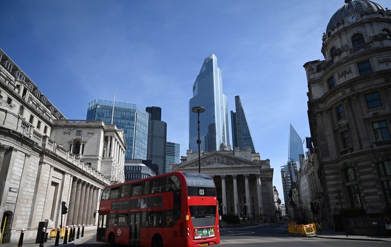 Prognoză sumbră a Băncii Angliei: Cea mai gravă prăbușire a economiei britanice din ultimele trei secole