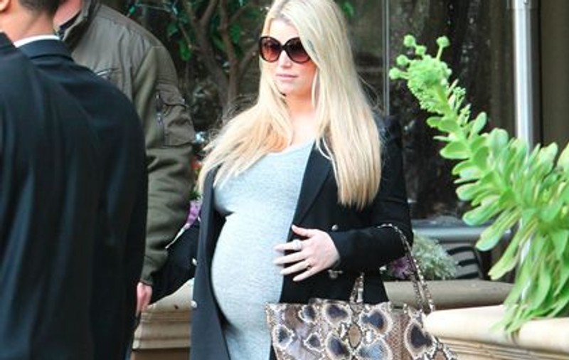 Ce mare e Jessica Simpson! | FOTO