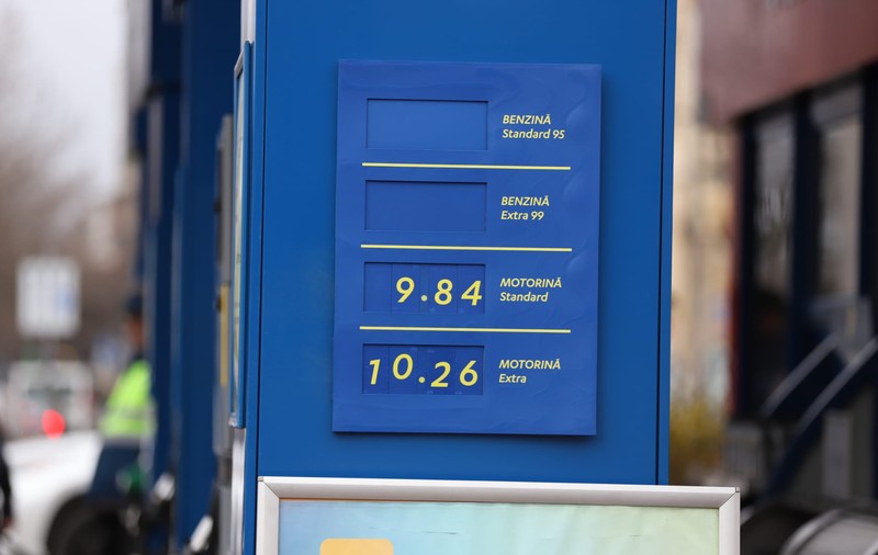 Măsurile Guvernului în fața crizei carburanților, criticate de un economist cunoscut: „Statul aşteaptă ca noi să plătim mai mult”