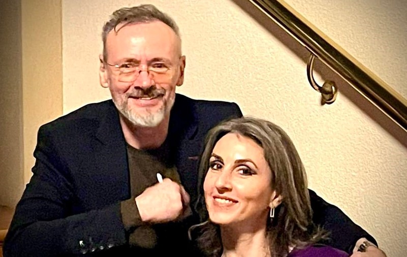 Cum a apărut Mihai Albu la plajă alături de iubita lui. Nu pozează prea des alături de Elena Nechifor, care nu e persoană publică