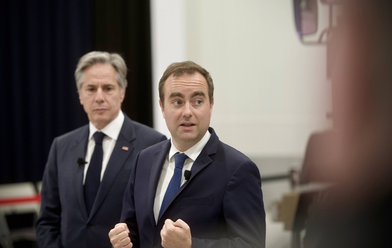 Ministrul francez al apărării și Şoigu și-au exprimat „disponibilitatea de a dialoga” despre războiul din Ucraina, în prima lor discuție telefonică după octombrie 2022