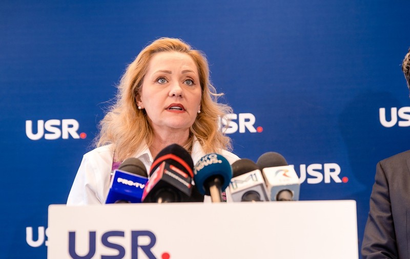 Elena Lasconi anunță că se poate retrage pentru Ilie Bolojan. Urmează o discuție cu Marcel Ciolacu