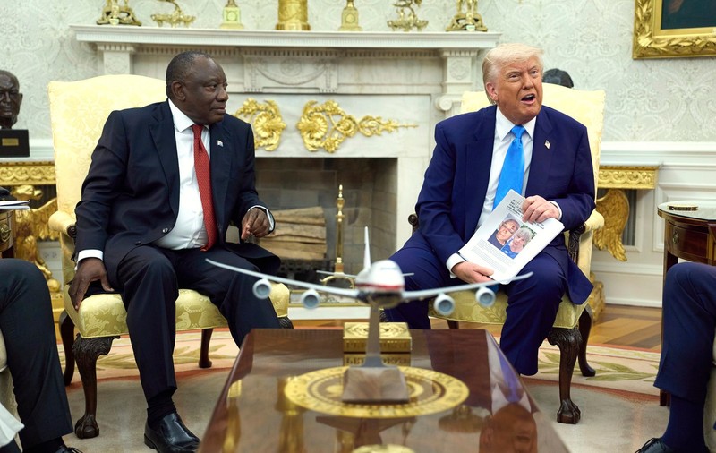 Donald Trump limitează numărul refugiaților primiți în SUA la 7.500 și le acordă prioritate sud-africanilor albi
