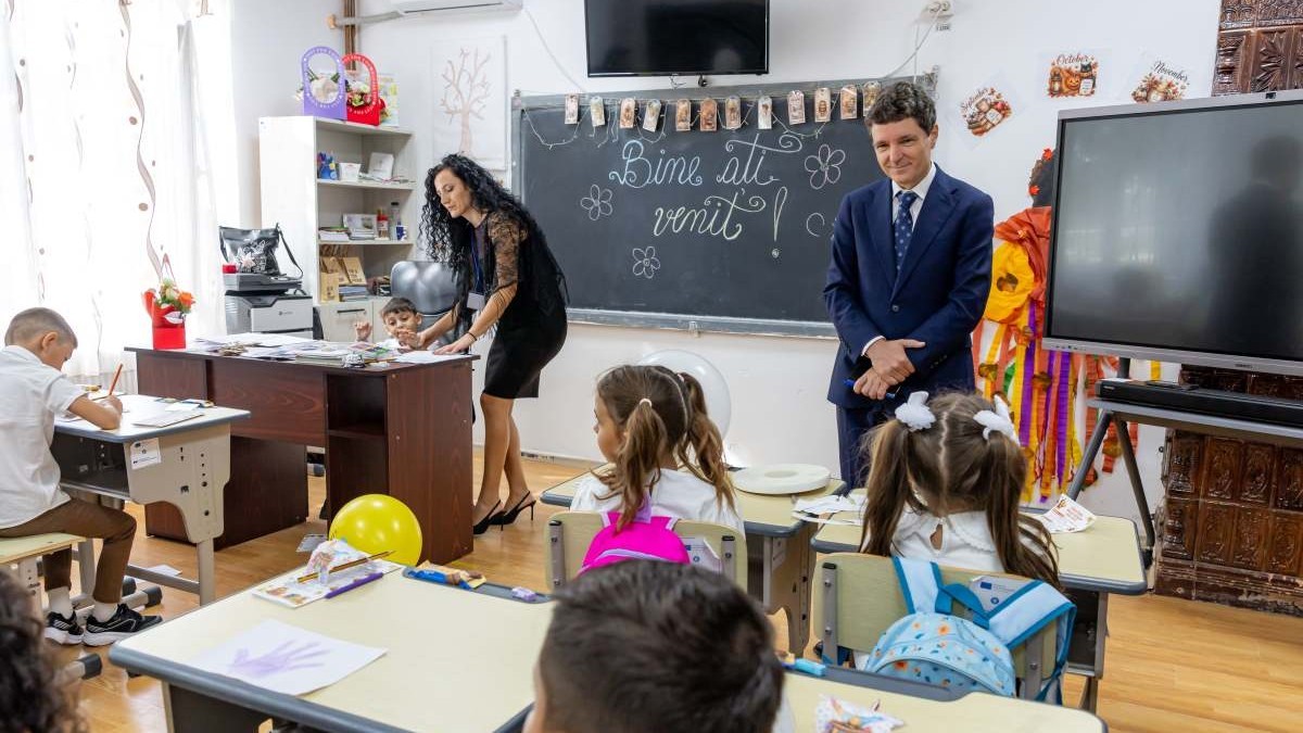 Testele PISA arată că peste 50% dintre elevii români sunt analfabeți funcțional la Matematica