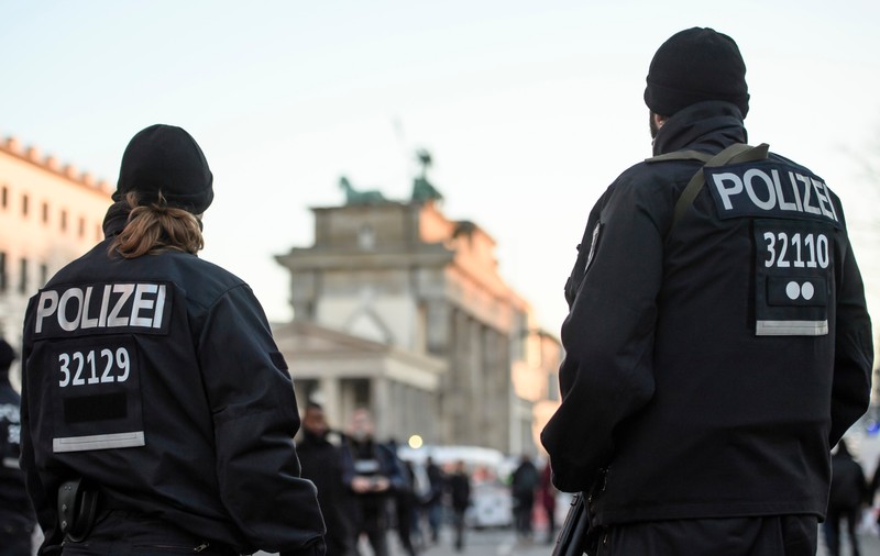 Trei suspecți de terorism, arestați la Berlin