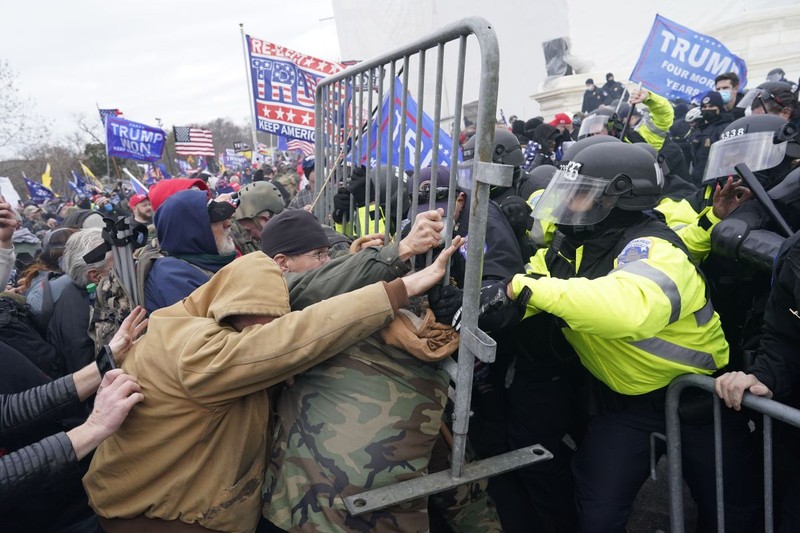 Măsurile luate de platformele online au venit în special după evenimentele violente de la Capitoliu FOTO: Profimedia
