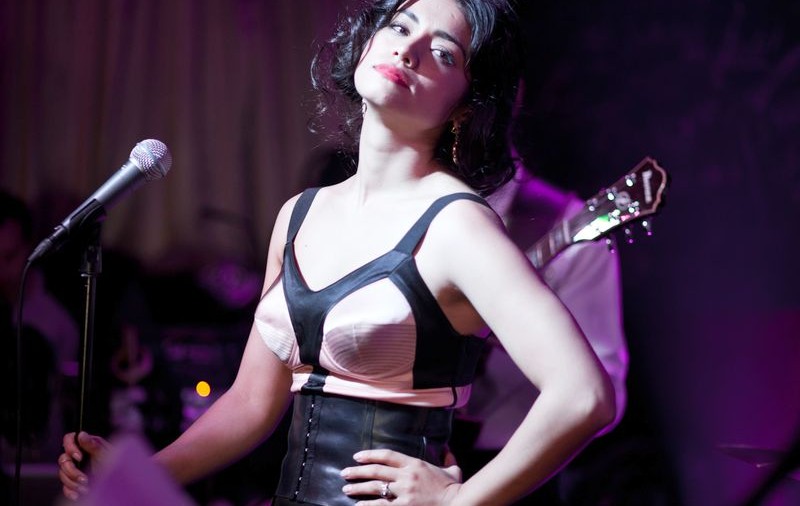 WOW! Aylin, FERMECĂTOARE la lansarea noului clip - "Cloud" | FOTO
