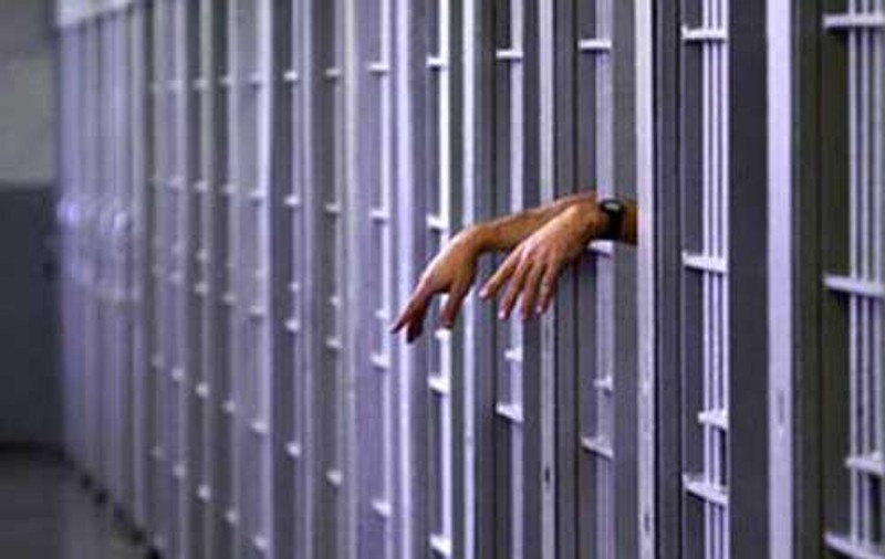 A rezistat în libertate doar o zi. Un bărbat care a fost eliberat în baza legii recursului compensatoriu se întoarce după gratii