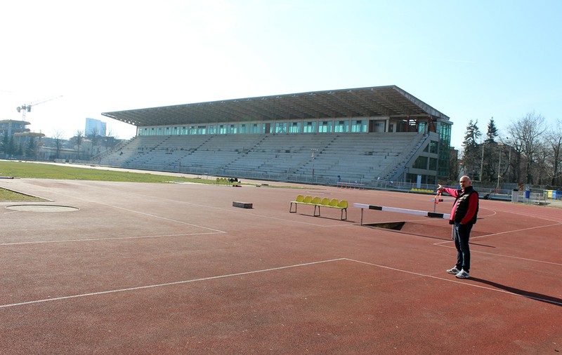 Mortul de beton din curtea atletismului românesc. 10 ani de când se alege praful de visul Iolandei Balaș