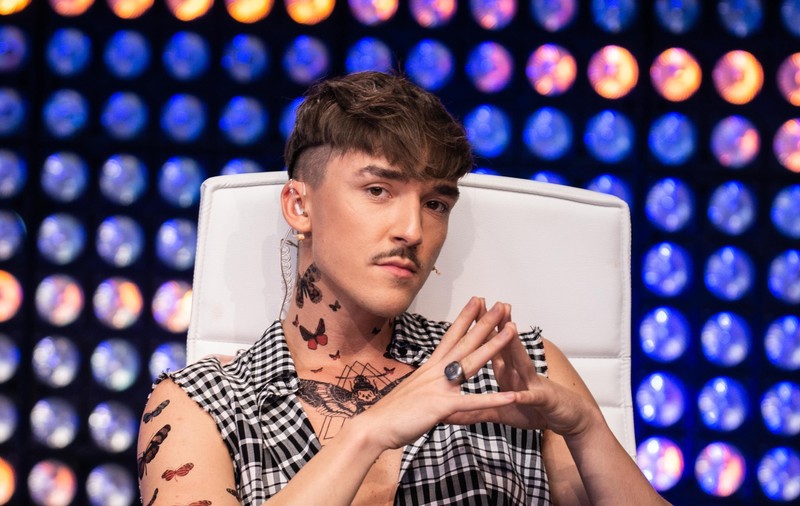 Emil Rengle s-a dat în spectacol în fața colegilor de la Kanal D. Cum a fost surprins coregraful