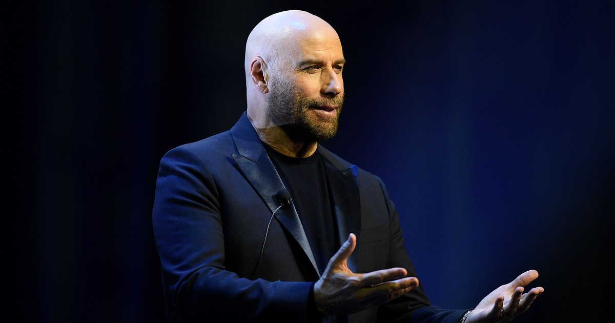 Cum a reacționat John Travolta când a văzut-o pe soția sa într-o scenă de sex cu Tom Cruise