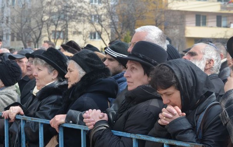 5.000 de oameni la întronizarea lui ÎPS Ciprian | FOTO