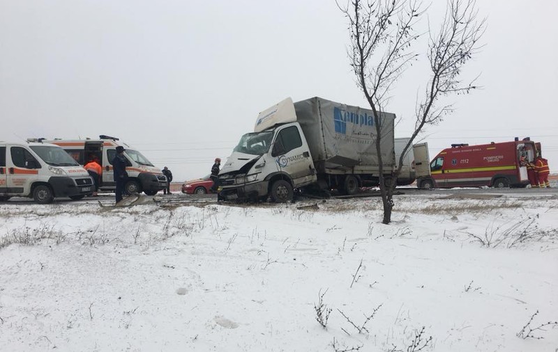 UPDATE: Accident grav de circulaţie în judeţul Galaţi. Cinci persoane au fost rănite. Una dintre victime a murit/ FOTO