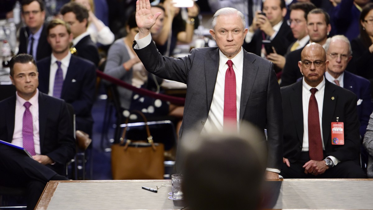 Jeff Sessions, audiat în dosarul implicării Rusiei în alegerile din SUA
