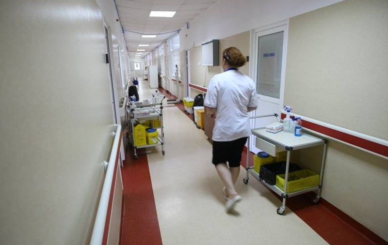 Mama fetiţelor care au băut diluant ar putea fi decăzută din drepturile părinteşti