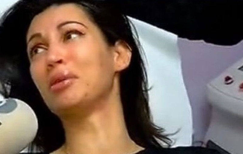 Cum O AJUTĂ pe Nicoleta Luciu COŞURILE şi KILOGRAMELE în plus. BUBELE de pe faţă ÎI VOR ADUCE 5.000 de euro