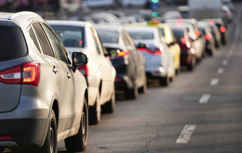 O nouă taxă auto pentru șoferii cu mașini vechi. Cum se va calcula și de când intră în vigoare