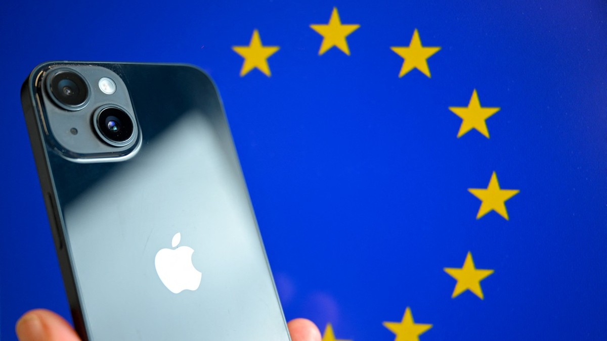 Curtea de Justiție a UE a dat dreptate Comisiei Europene, conduse de Ursula von der Leyen, în două cazuri importante contra Apple și Google. Foto Profimedia