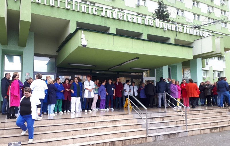 Grevă la Spitalul Județean din Timișoara după revocarea managerului! „Vom ieși și mâine”