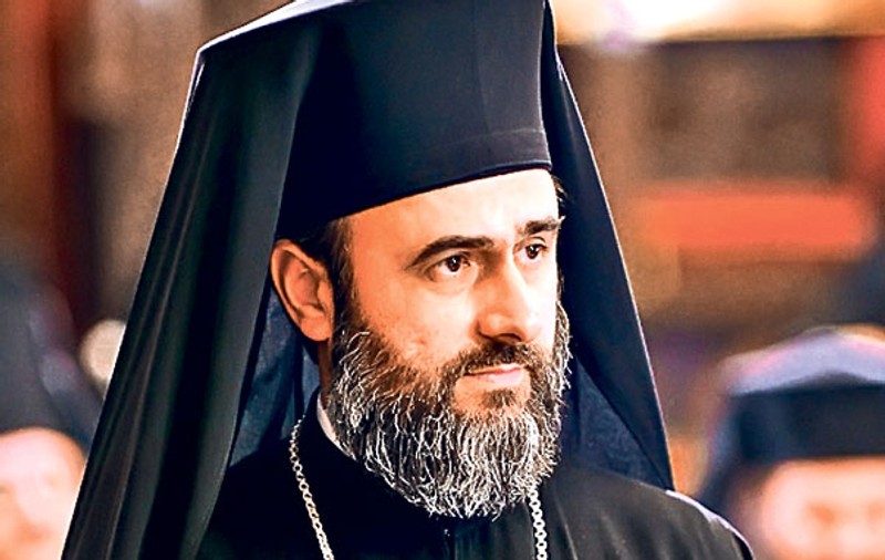 Un prelat român renunţă la bogăţiile lumeşti? ÎPS Ciprian Câmpineanul vrea să vândă limuzinele