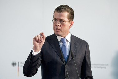Karl-Teodor zu Guttenberg a dispărut complet de pe scena politică Foto: EPA