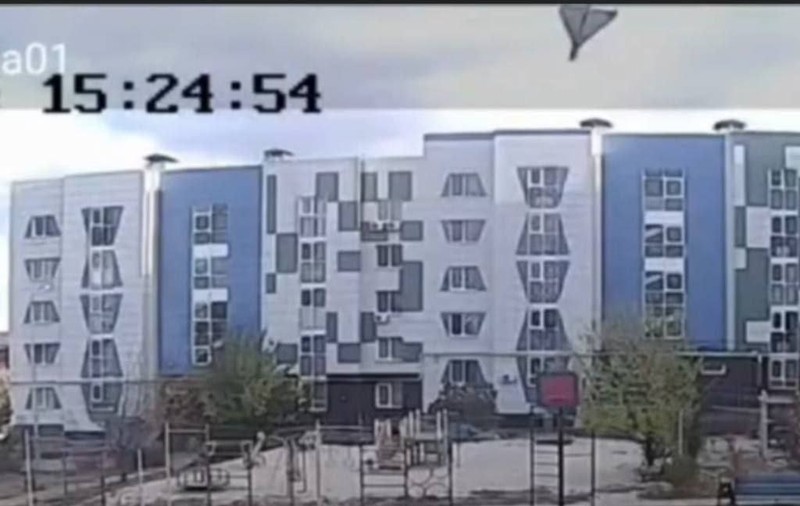 Momentul în care Rusia își bombardează, din greșeală, un bloc de locuințe cu o dronă kamikaze Shahed