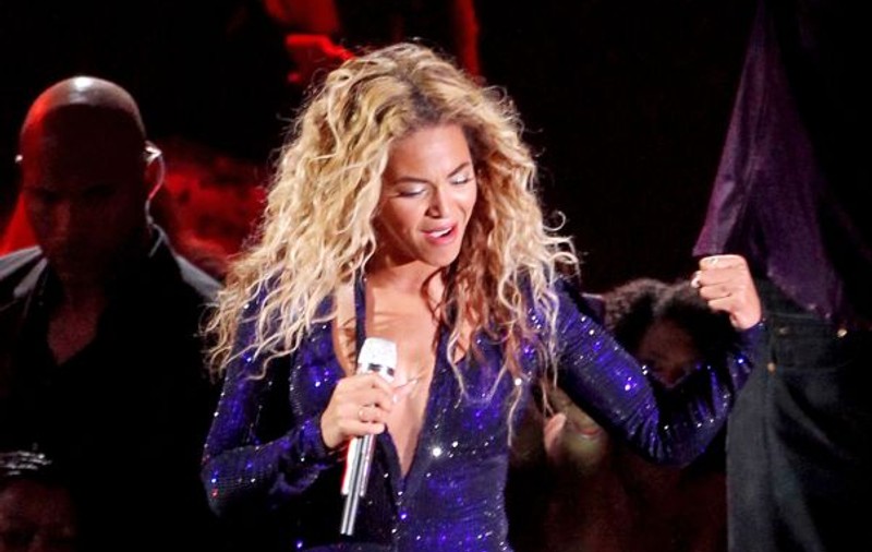 Ce BURTOI a făcut BEYONCE! Ce-o fi mâncat de s-a BALONAT aşa?