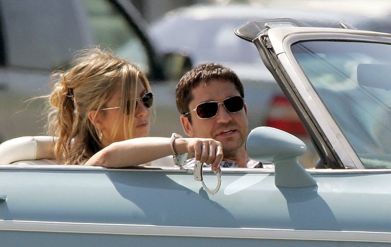 Jennifer Aniston s-a cuplat cu Gerard Butler