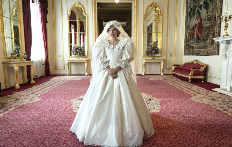 Serialul „The Crown”, criticat în Marea Britanie pentru descrierea „total părtinitoare” a relaţiei dintre Charles şi Diana