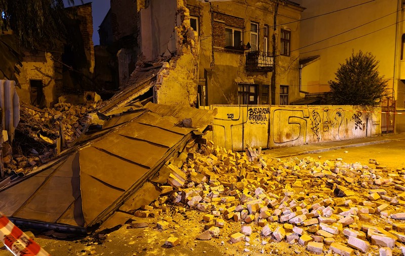 Primarul general, după ce o clădire monument istoric s-a prăbușit în centrul Capitalei: “Proprietarii ar trebui sancționați și chiar expropriați”