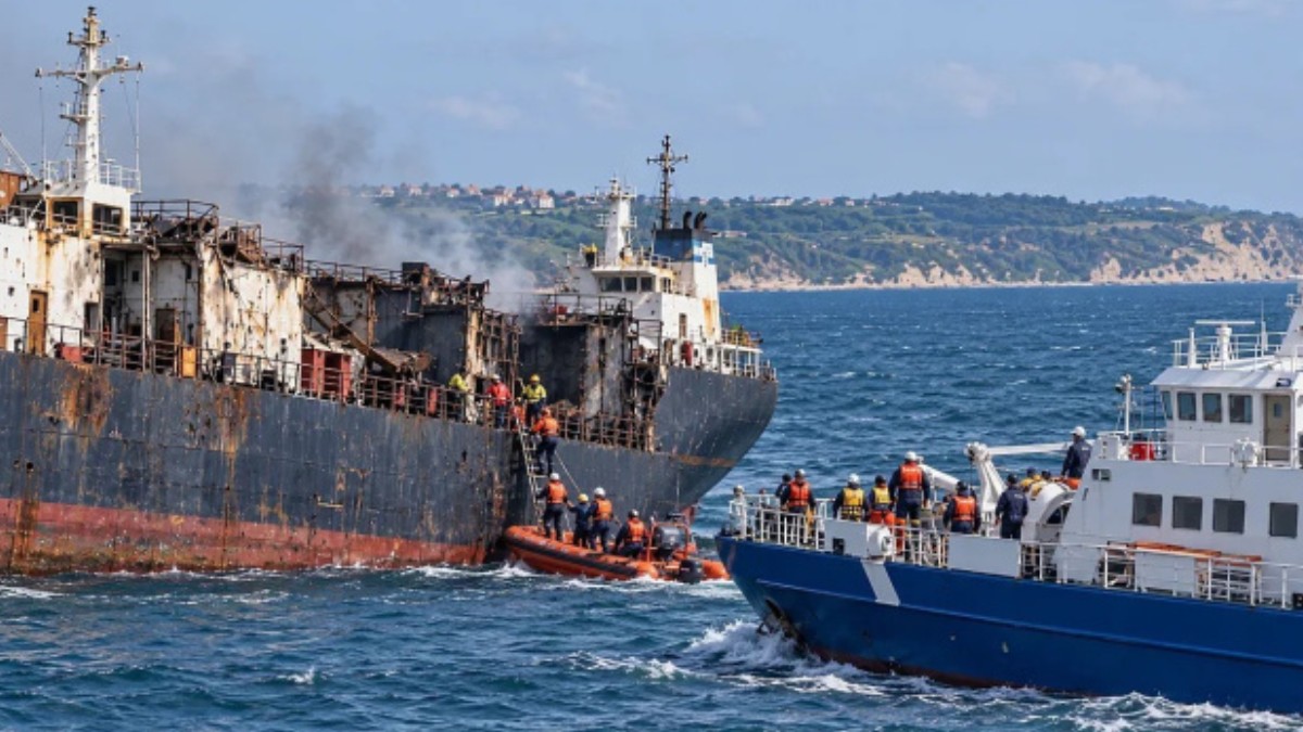 Bulgaria invită România și Turcia la consultări despre securitatea navelor din Marea Neagră