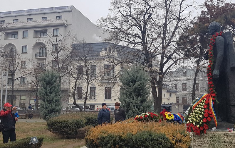 De la Obor la Ateneu, toți românii știu măcar un vers din Eminescu. Poetul național, omagiat pe stradă