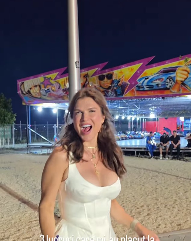 Imagini rare cu Monica Bîrlădeanu la Beach, Please! Actrița a făcut senzație în mijlocul adolescenților. „Ce am văzut și ce am înțeles”