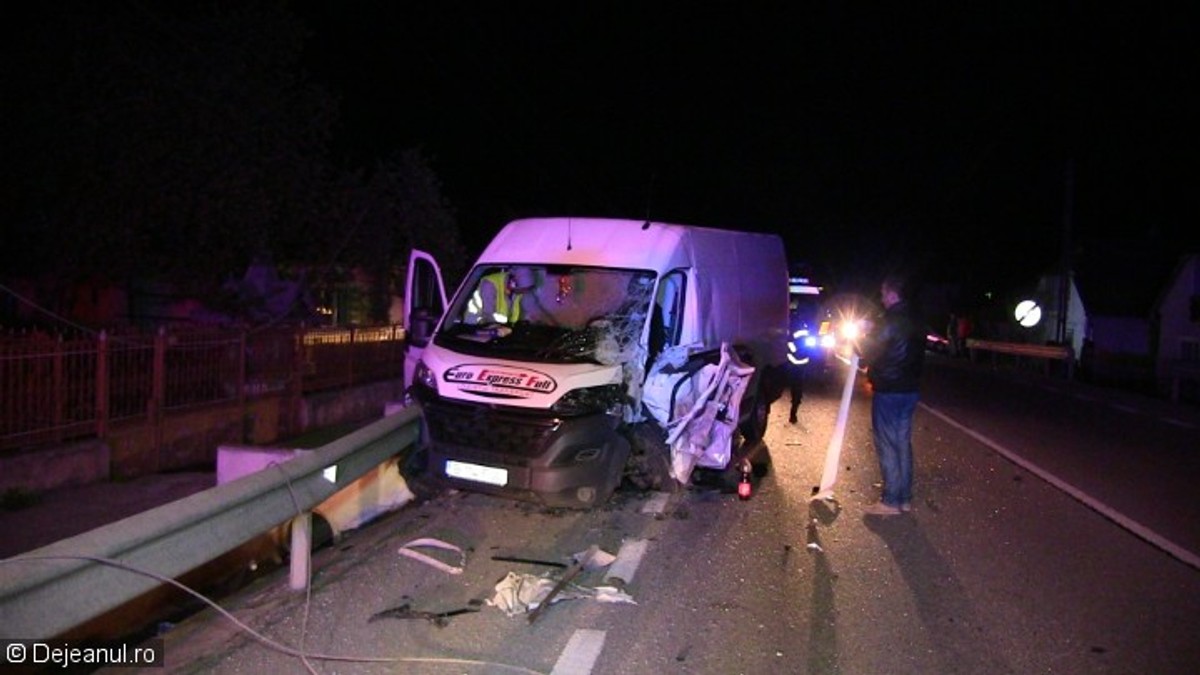 Accident în județul Bistrița-Năsăud. O fetiță de cinci ani, printre cele trei victime în urma impactului violent