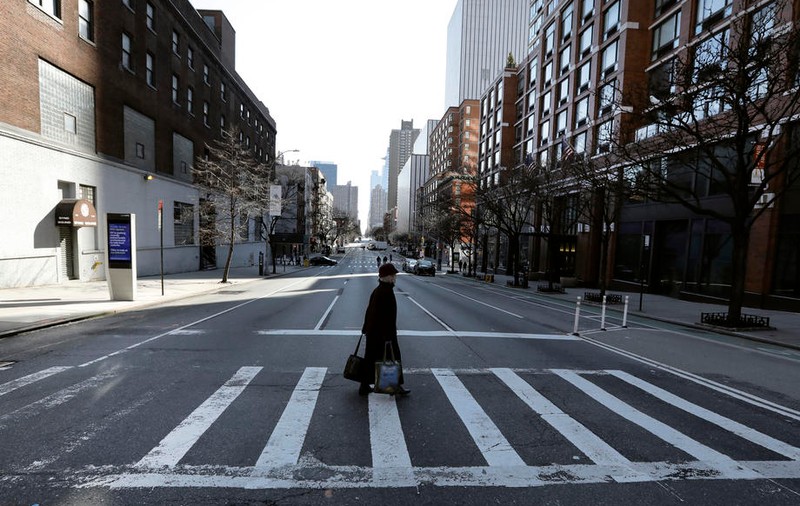 Guvernatorul New York-ului a avertizat populaţia că virusul va lovi mai puternic decât se credea