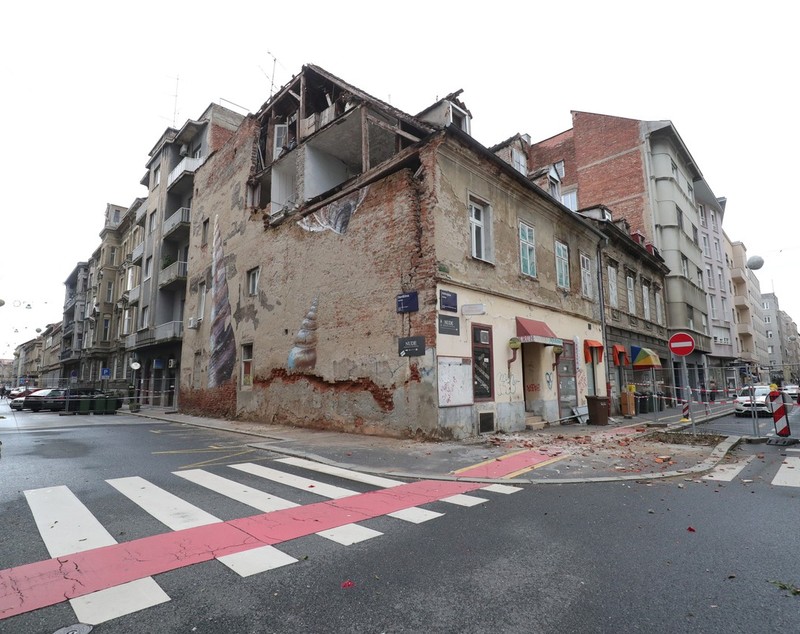 VIDEO | Imagini cu un puternic impact emoțional. Un băiețel a fost scos teafăr de sub dărâmături după cutremurul din Croația