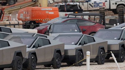 masini tesla cybertruck austin sua fabrica