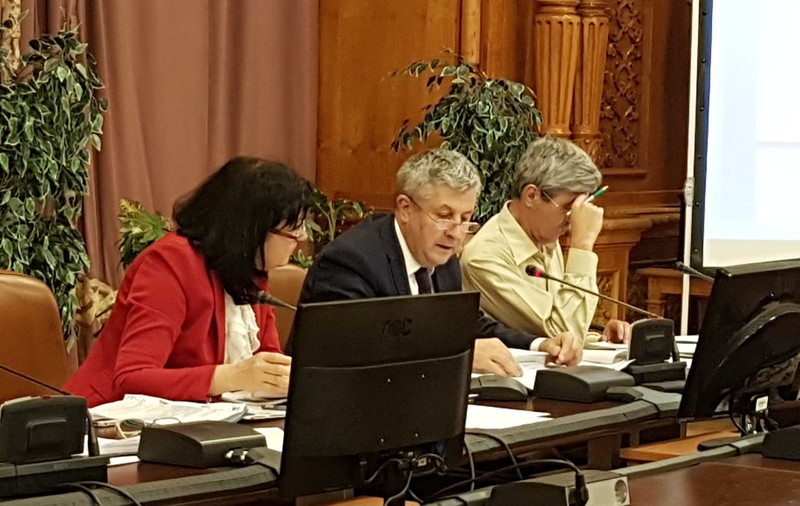 Legile justiției: Magistrații depun declarații de neapartenență la serviciile de informații, iar comisiile parlamentare de control SRI și SIE le verifică veridicitatea