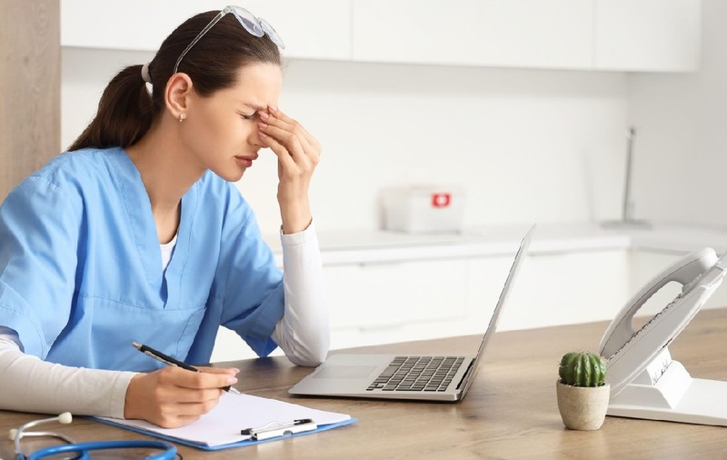 Guvernul taie finanțările spitalelor care raportează cazuri false și schimbă regulile pentru clinicile private