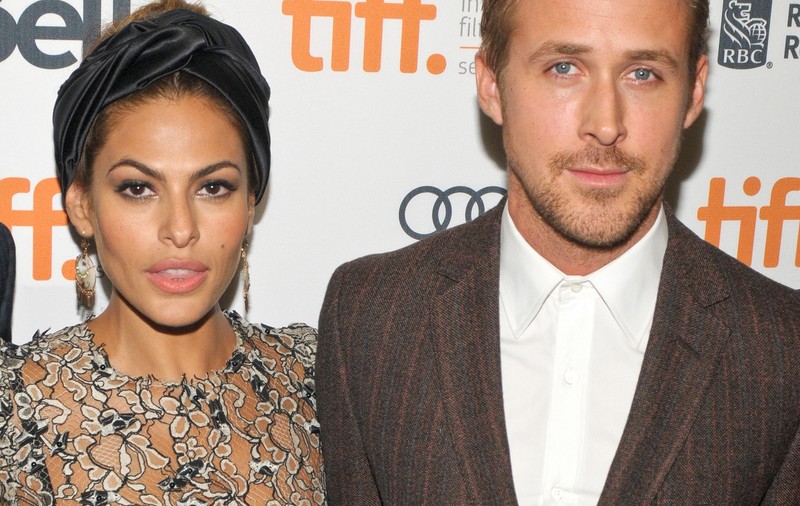 ACTRIŢA EVA MENDES este GRAVIDĂ în 7 LUNI cu RYAN GOSLING! A ŢINUT SARCINA SECRETĂ 