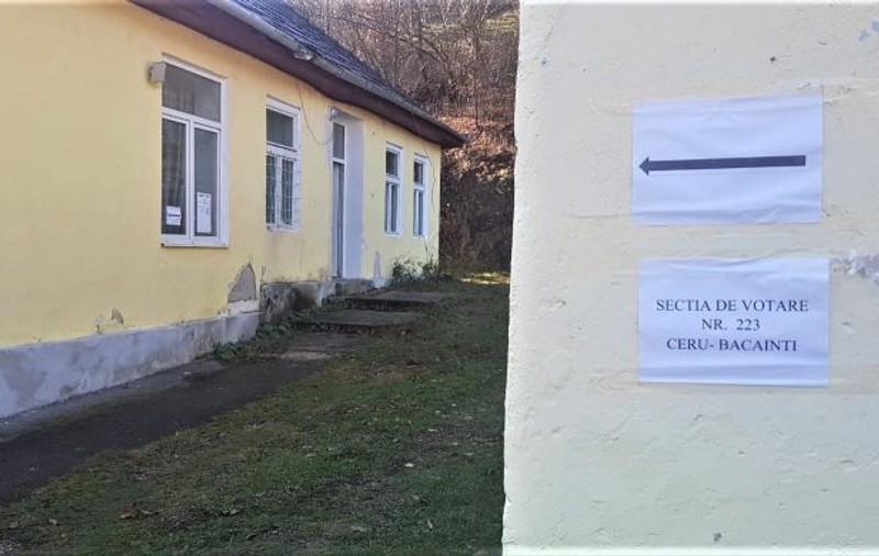 Peste 70 de persoane au cerut vize de flotant în cea mai depopulată comună din judeţul Alba. Actualul primar a fost ales cu 87 de voturi