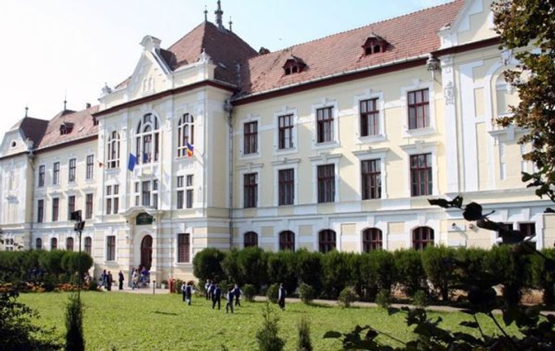Înființarea Liceului Romano-Catolic din Târgu-Mureş este neconstituțională, a decis CCR